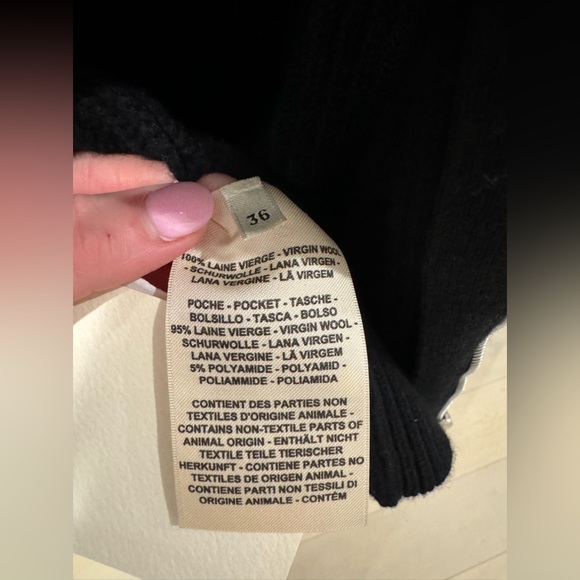 Hermes Size 36 Black Wool Cardigan. 🖤 - Picture 8 of 11